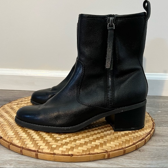 Clarks Shoes - Clarks Black Leather Comfort Zip Moto Boots Booties 9.5 Low Heel